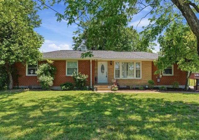 Photo 1 of Single family home for sale at 101 Newport Dr, Old Hickory, TN 37138 | MLS# 3542772 | Listing updated on 2026-09-08