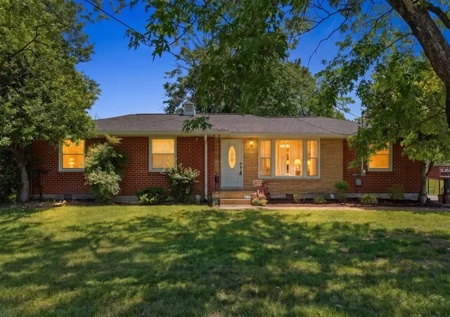 Photo 2 of Single family home for sale at 101 Newport Dr, Old Hickory, TN 37138 | MLS# 3542772 | Listing updated on 2026-09-08