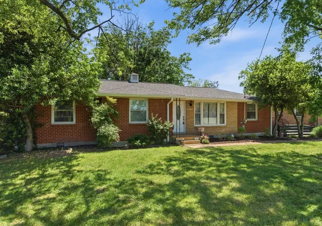 Photo 4 of Single family home for sale at 101 Newport Dr, Old Hickory, TN 37138 | MLS# 3542772 | Listing updated on 2026-09-08