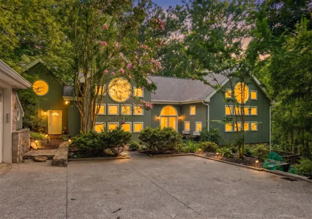 1st image of 6038 Sherwood Ct, Nashville, TN 37215 | MLS# 3314425