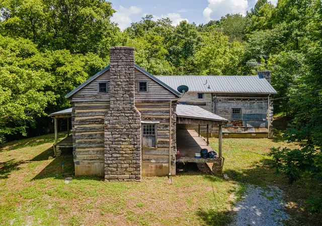 Photo 2 of Single family home for sale at 1700 Allen Brown Rd, Belfast, TN 37019 | MLS# 3309190 | Listing updated on 2026-08-25