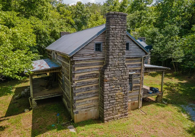 Photo 3 of Single family home for sale at 1700 Allen Brown Rd, Belfast, TN 37019 | MLS# 3309190 | Listing updated on 2026-08-25