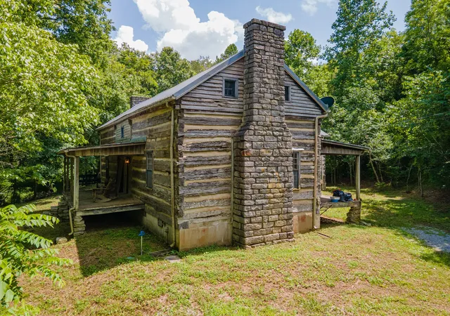 Photo 4 of Single family home for sale at 1700 Allen Brown Rd, Belfast, TN 37019 | MLS# 3309190 | Listing updated on 2026-08-25