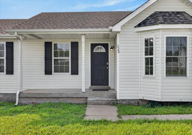 4th image of 328 Atlantic Ave, Oak Grove, KY 42262 | MLS# 3309173