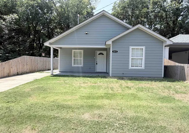 image of 1613 Locust St, Memphis, TN 38108 | MLS# 3309171