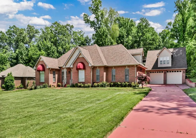 Photo 2 of Single family home for sale at 453 Stonemeadow Rd, Clarksville, TN 37043 | MLS# 3318920 | Listing updated on 2026-09-05
