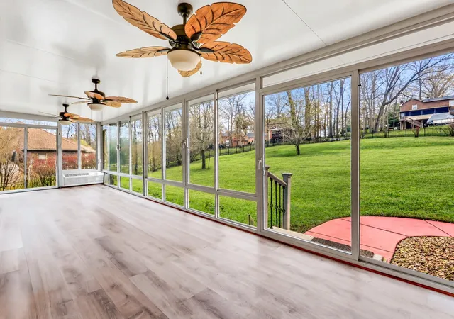 Photo 3 of Single family home for sale at 453 Stonemeadow Rd, Clarksville, TN 37043 | MLS# 3318920 | Listing updated on 2026-09-29