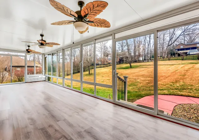 Photo 4 of Single family home for sale at 453 Stonemeadow Rd, Clarksville, TN 37043 | MLS# 3318920 | Listing updated on 2026-09-05