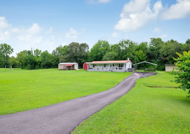 2nd image of 113 County Road 650, Etowah, TN 37331 | MLS# 3309193