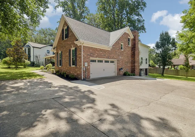 2nd image of 115 Laural Hill Dr, Smyrna, TN 37167 | MLS# 3309215