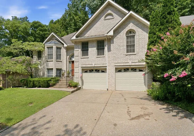 Photo 3 of Single family home for sale at 2953 Glenway Dr, Nashville, TN 37221 | MLS# 3315136 | Listing updated on 2026-08-03