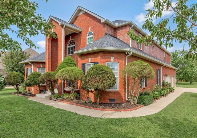 Photo 1 of Single family home for sale at 902 Rushmore Dr, Murfreesboro, TN 37129 | MLS# 3312529 | Listing updated on 2026-08-20