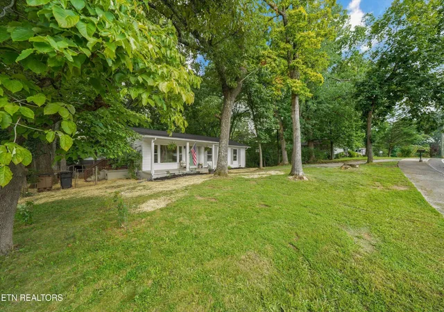 3rd image of 3604 Sisk Rd, Knoxville, TN 37921 | MLS# 3309230