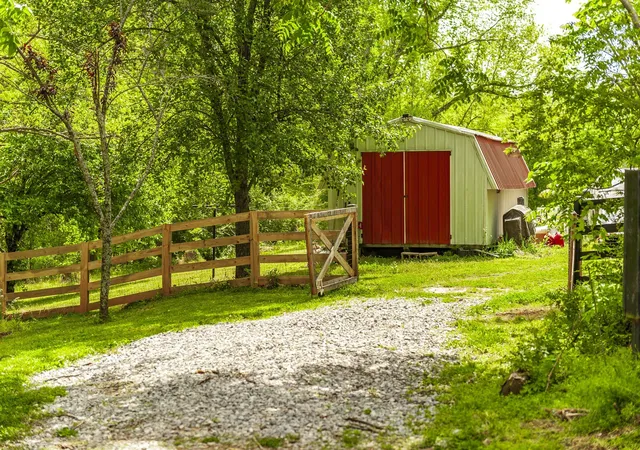 2nd image of 3240 Knob Creek Rd, Columbia, TN 38401 | MLS# 3309254