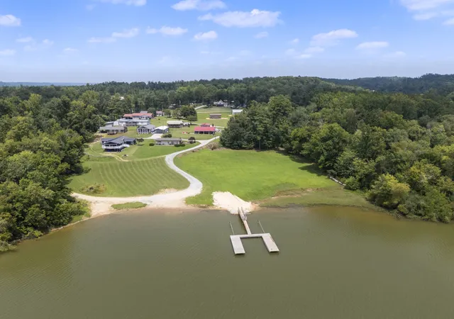 4th image of 33 Lower Roans Creek Rd, Linden, TN 37096 | MLS# 3309443