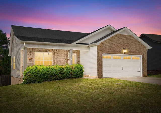 Photo 1 of Single family home for sale at 1640 Buchanon Dr, Clarksville, TN 37042 | MLS# 3312589 | Listing updated on 2026-08-29