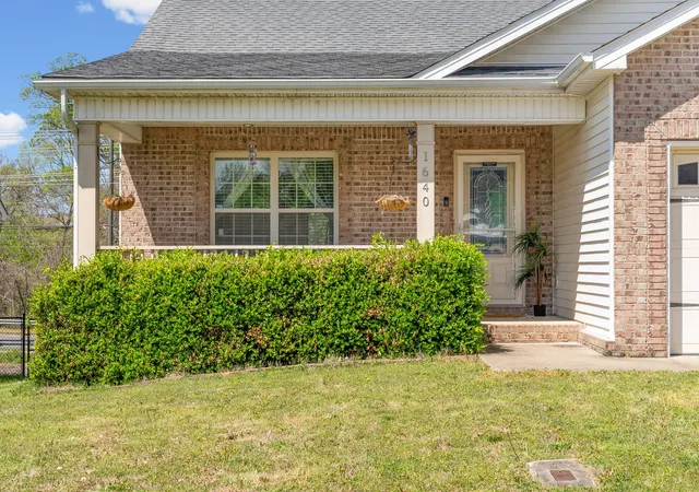 Photo 3 of Single family home for sale at 1640 Buchanon Dr, Clarksville, TN 37042 | MLS# 3312589 | Listing updated on 2026-08-29