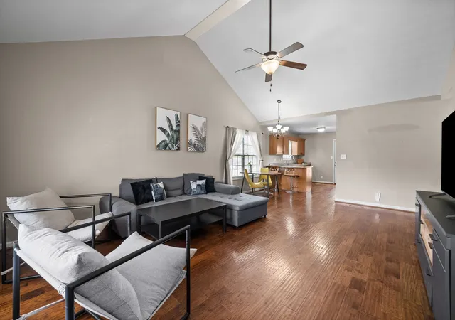Photo 4 of Single family home for sale at 1640 Buchanon Dr, Clarksville, TN 37042 | MLS# 3312589 | Listing updated on 2026-08-29