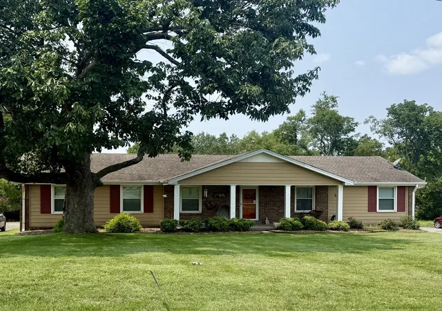 1st image of 122 Oak Hill Dr, Lebanon, TN 37087 | MLS# 3314537