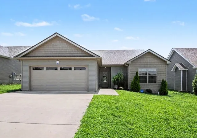 Photo 2 of Single family home for sale at 3031 Core Dr, Clarksville, TN 37040 | MLS# 3309325 | Listing updated on 2026-10-07