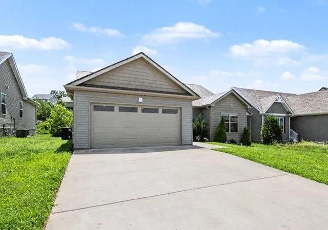 Photo 1 of Single family home for sale at 3031 Core Dr, Clarksville, TN 37040 | MLS# 3309325 | Listing updated on 2026-10-07