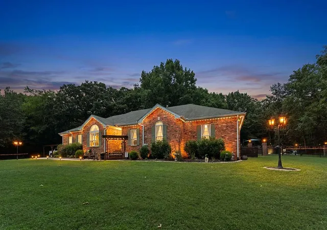 2nd image of 960 Stones River Rd, La Vergne, TN 37086 | MLS# 3312710