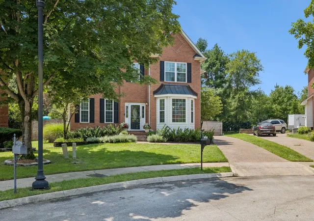 3rd image of 505 Falkirk Ct, Franklin, TN 37064 | MLS# 3311661