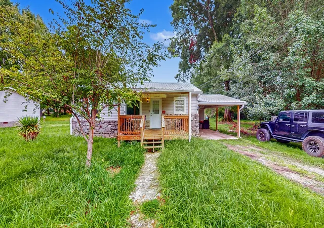 1st image of 109 Oakwood Dr, Huntland, TN 37345 | MLS# 3309493