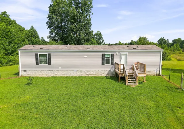 2nd image of 1181 Ravenscroft Rd W, Sparta, TN 38583 | MLS# 3312295