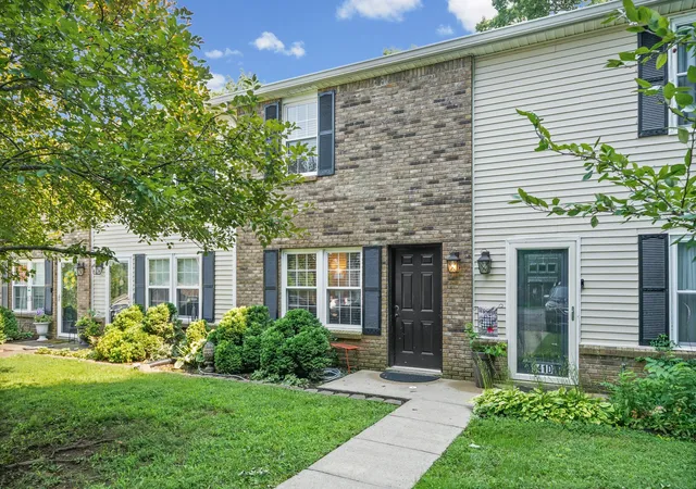 1st image of 941 Kingsbury Dr #C, Clarksville, TN 37040 | MLS# 3314824