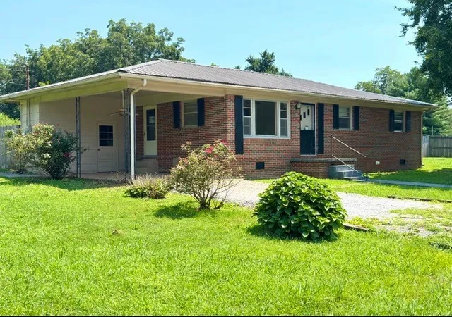 1st image of 103 Garden St, Estill Springs, TN 37330 | MLS# 3309347