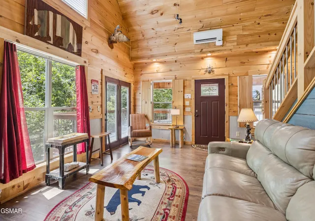 5th image of 349 Wiley Oakley Dr, Gatlinburg, TN 37738 | MLS# 3309348