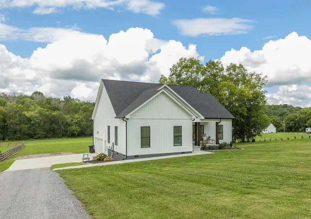 3rd image of 214 Opossum Hollow Rd, Watertown, TN 37184 | MLS# 3510398