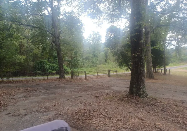 2nd image of 567 Rawls Rd, Paris, TN 38242 | MLS# 3314315