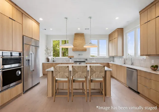 Photo 3 of Single family home for sale at 6112 Hill Cir Dr, Nashville, TN 37209 | MLS# 3336177 | Listing updated on 2026-08-09