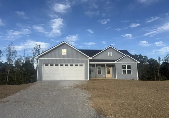 Photo 1 of Single family home for sale at 72 Ralph Travis Ln, Erin, TN 37061 | MLS# 3309441 | Listing updated on 2026-10-08