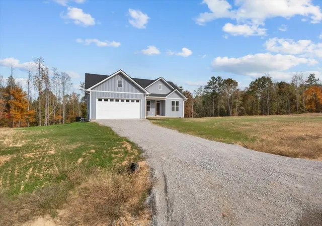 Photo 3 of Single family home for sale at 72 Ralph Travis Ln, Erin, TN 37061 | MLS# 3309441 | Listing updated on 2026-10-27