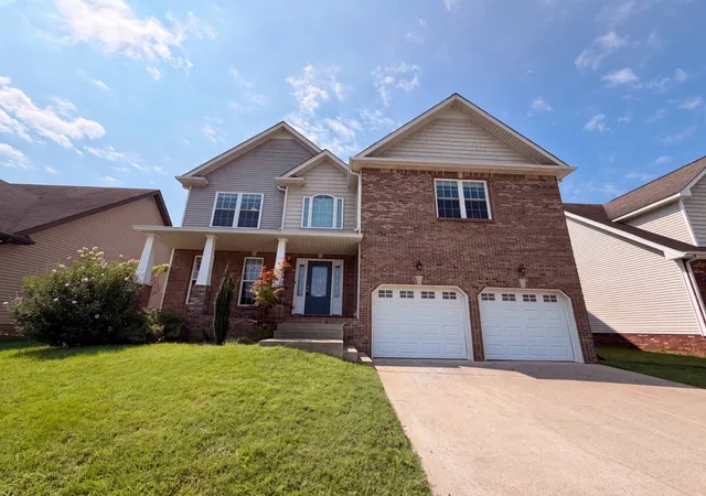 Photo 1 of Sale Pending at 1733 Apache Way, Clarksville, TN 37042 | MLS# 3309461 | Listing updated on 2026-08-19
