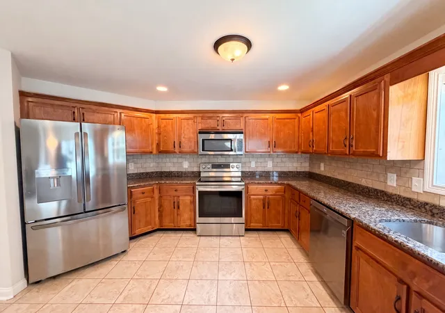 Photo 2 of Sale Pending at 1733 Apache Way, Clarksville, TN 37042 | MLS# 3309461 | Listing updated on 2026-08-19