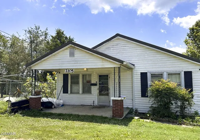 2nd image of 2105 Walnut Street, White Pine, TN 37890 | MLS# 3309961