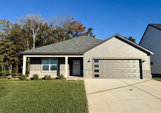 Photo 1 of Single family home for sale at 10 Miller Farm, Clarksville, TN 37043 | MLS# 3311454 | Listing updated on 2026-10-27