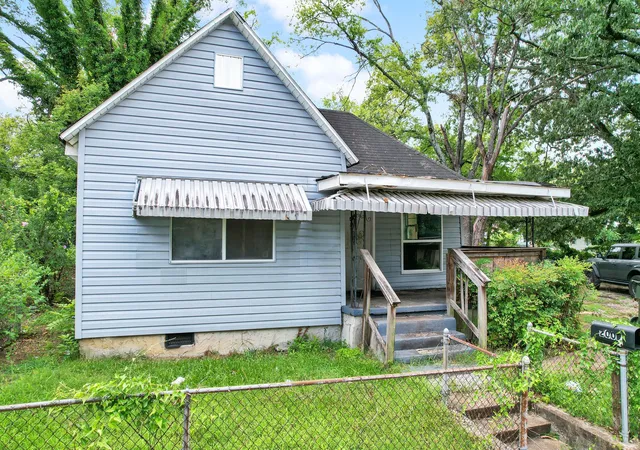 Photo 1 of Single family home for sale at 2002 Cleveland Ave, Chattanooga, TN 37404 | MLS# 3309508 | Listing updated on 2026-08-31