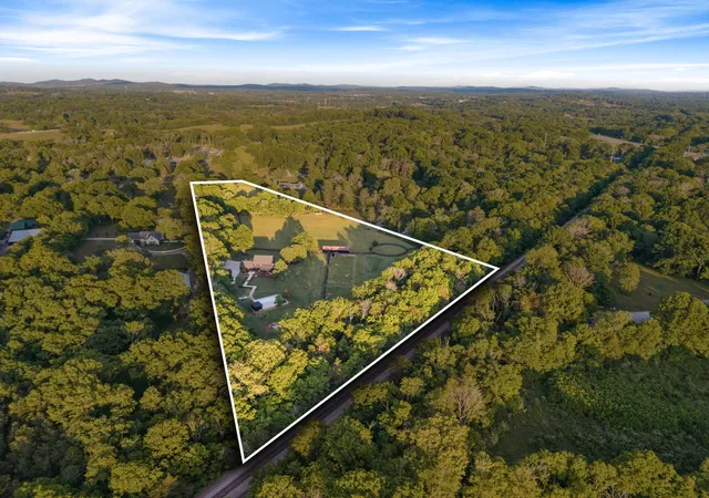 99th image of 2031 Maple Ln, Franklin, TN 37067 | MLS# 3311580