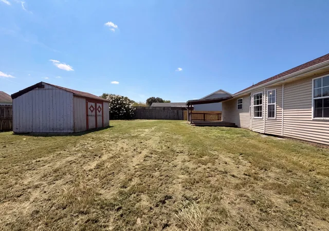 Photo 17 of Single family home for sale at 1046 Mile High Dr, Clarksville, TN 37042 | MLS# 3309491 | Listing updated on 2026-09-03