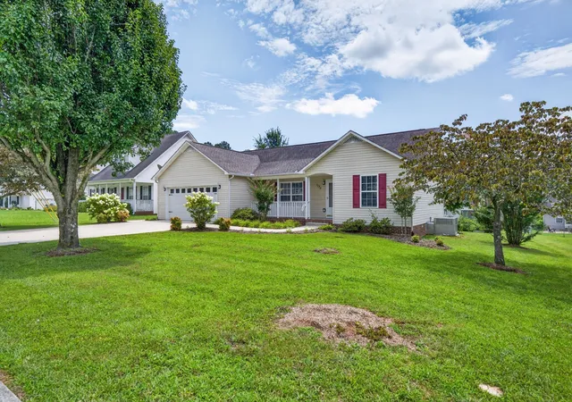 Photo 4 of Sale Pending at 1175 Dover Dr, Cookeville, TN 38501 | MLS# 3309502 | Listing updated on 2026-08-18