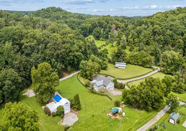 Photo 1 of Single family home for sale at 1035 Wallace Rd, Gallatin, TN 37066 | MLS# 3335922 | Listing updated on 2026-09-30