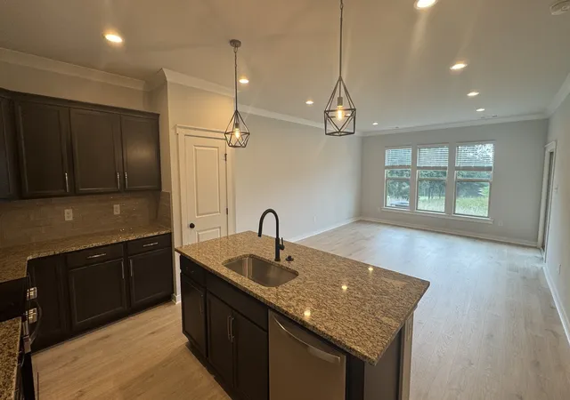 2nd image of 558 W Foxrun, Springfield, TN 37172 | MLS# 3525581