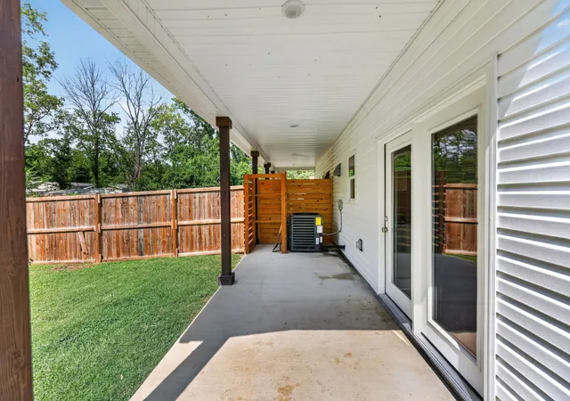 Listing Photo 5 - Condo for sale in building located at 557a Pemberton St, Gallatin, TN 37066