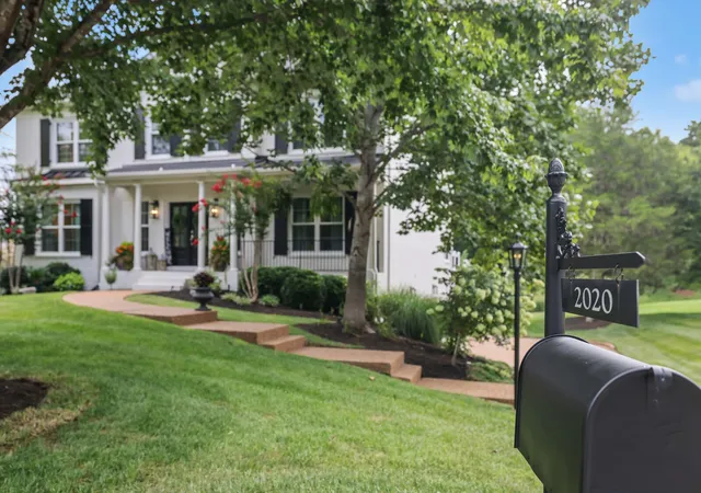 image of 2020 Valley Brook Dr, Brentwood, TN 37027 | MLS# 3336391