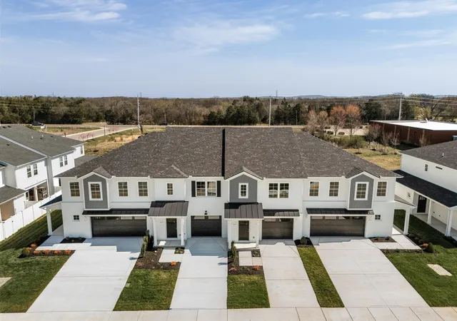 Photo 4 of Townhouse at 1856 Maidstone Dr, Murfreesboro, TN 37127 | MLS# 3311495 | | Sold on 2026-08-31